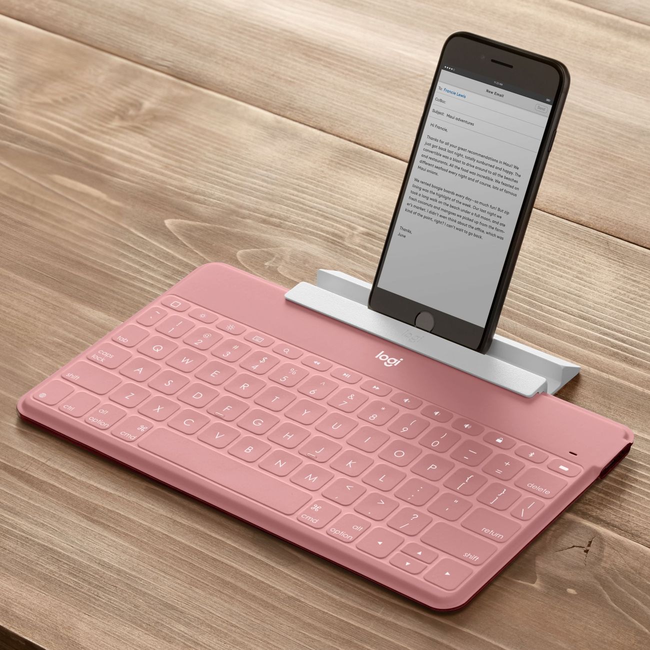 Купить Клавиатура для iPad Logitech Keys-To-Go Blush Pink (920-010122) в  каталоге интернет магазина М.Видео по выгодной цене с доставкой, отзывы,  фотографии - Москва