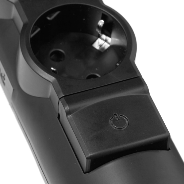 Изображение товара Удлинитель Legrand Комфорт 6Х2К+3 1,5 м чёрный (694609)