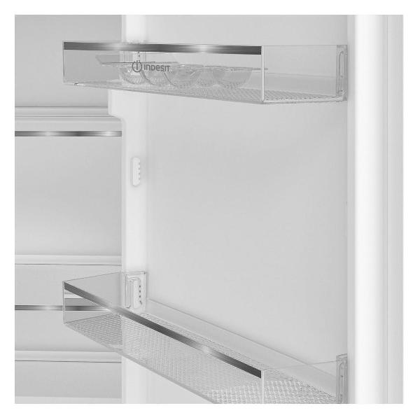 Изображение товара Встраиваемый холодильник комби Indesit IBD 18