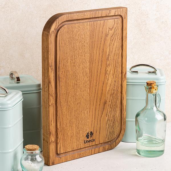 Изображение товара Доска разделочная Uneca 32х22х2,4 см деревянная, дуб (ДРВ-23/1)