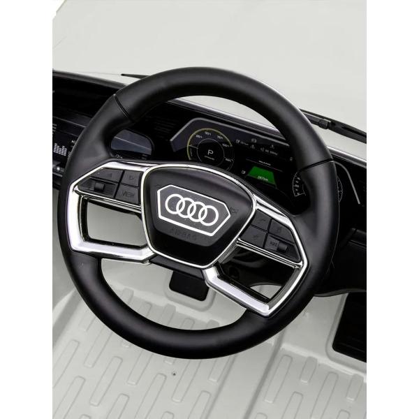 Изображение товара Электромобиль детский TOMMY Audi AU-3 белый