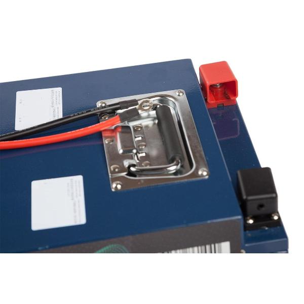 Изображение товара Тяговая аккумуляторная батарея Rutrike LiFePO4 60V/52Ah/80A BT (73V 10A)