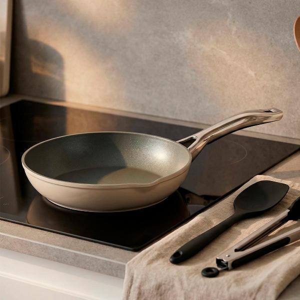 Изображение товара Сковорода 24см (кованый алюминий) REGENT inox TAUP