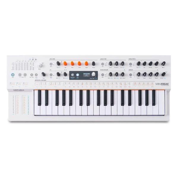 Изображение товара Синтезатор Arturia Freak