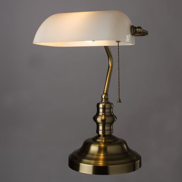 Изображение товара Светильник настольный Arte Lamp A2493LT-1AB Banker