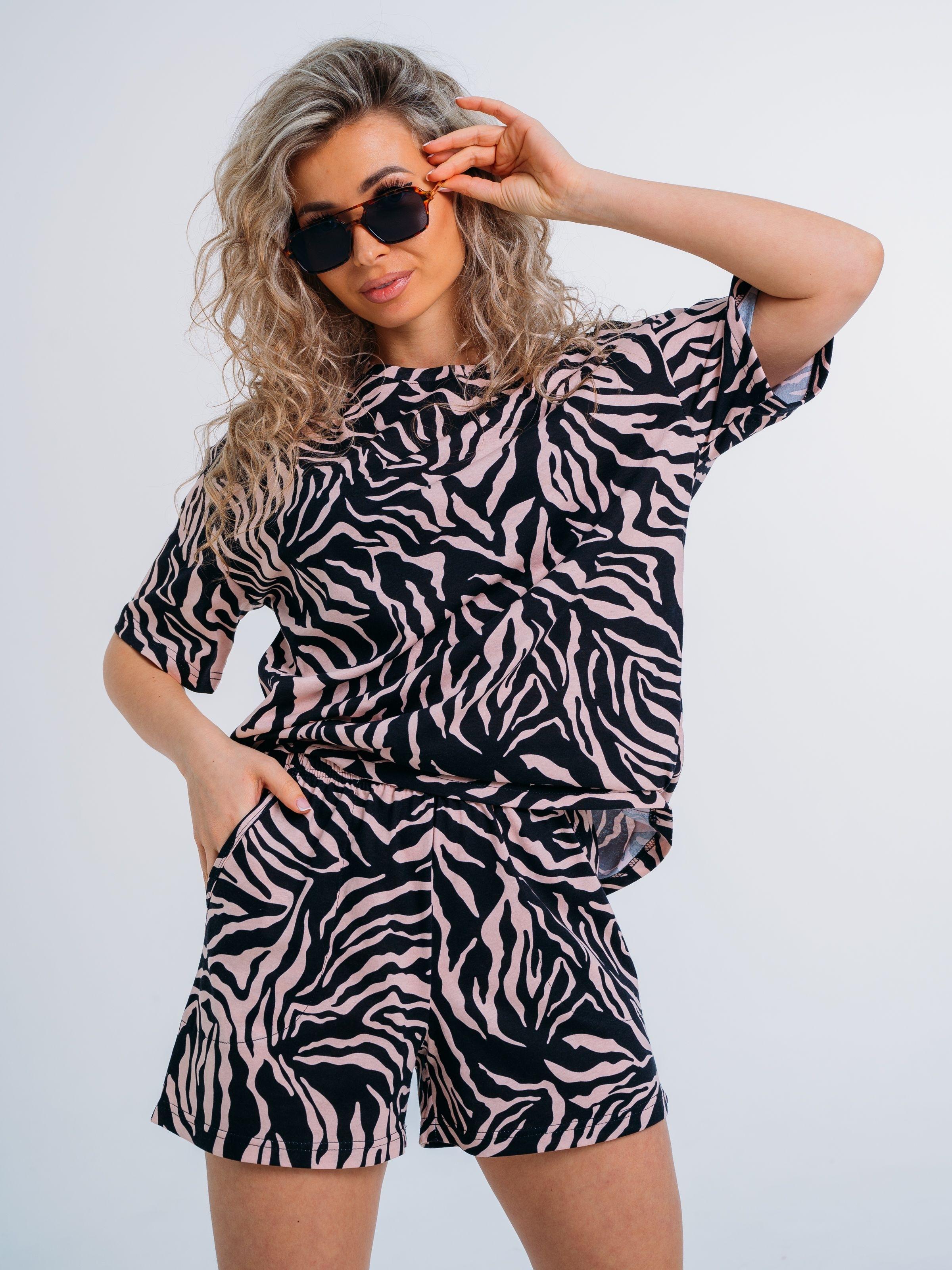 Изображение товара Костюм для женщин COOL LOOK Костюм с шортами