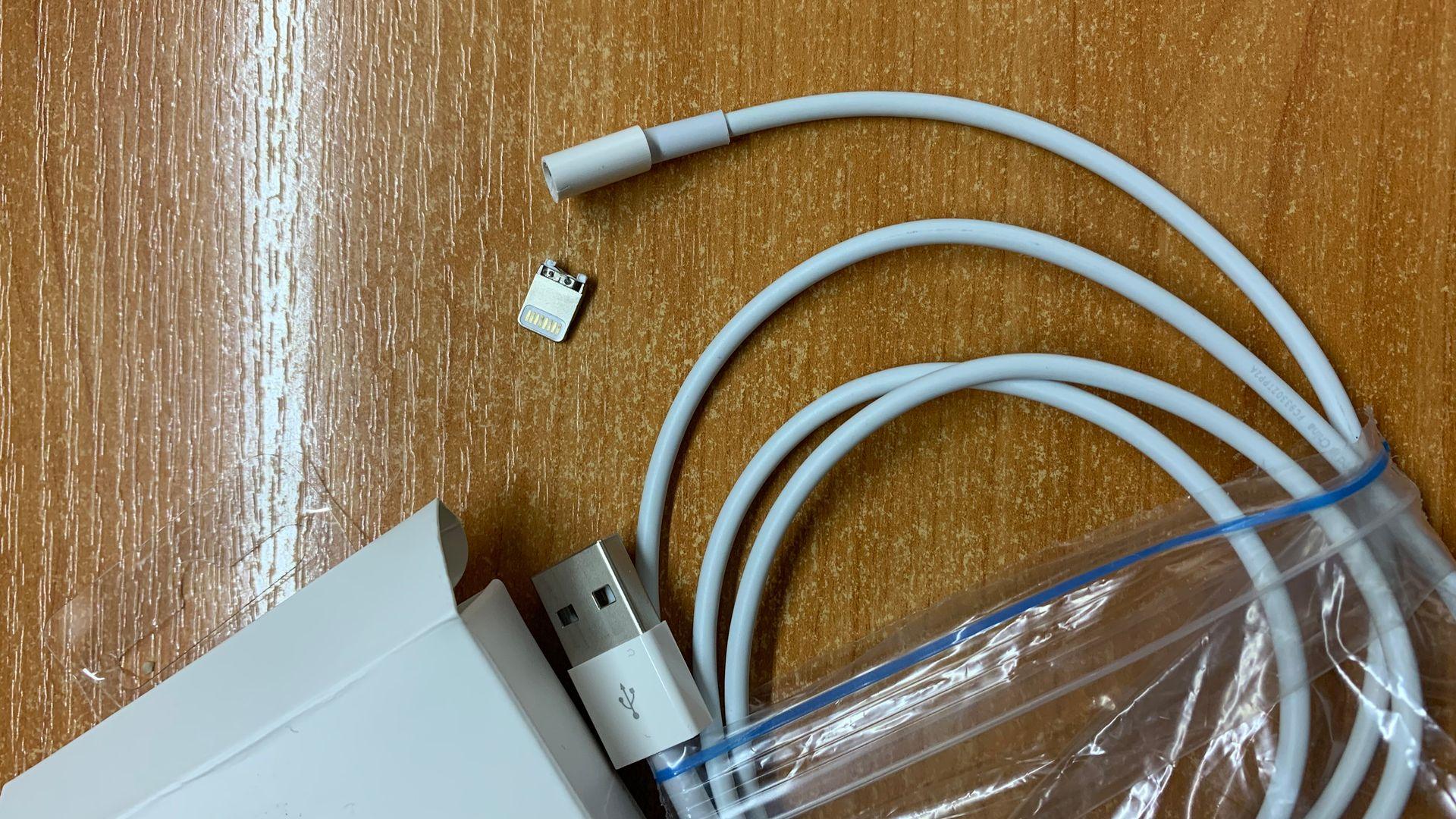 Кабель Apple Lightning to USB 1 m (MXLY2) - отзывы покупателей и владельцев  | М.Видео - Москва